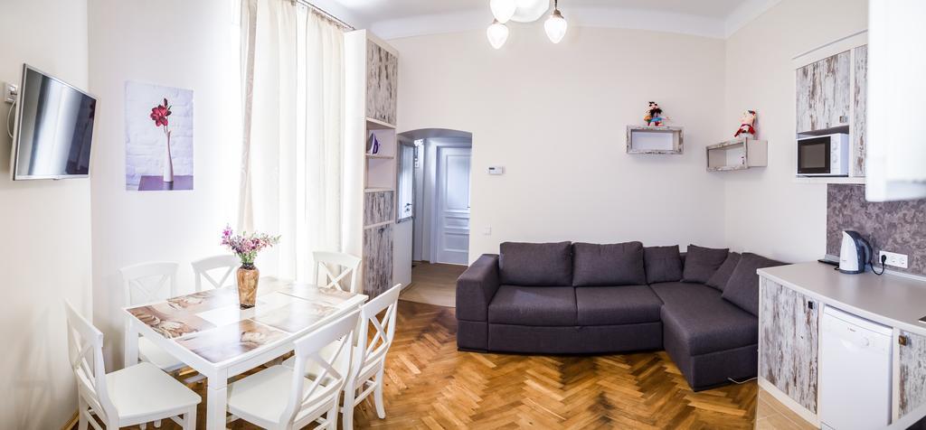 Apartments White House Lviv Room photo